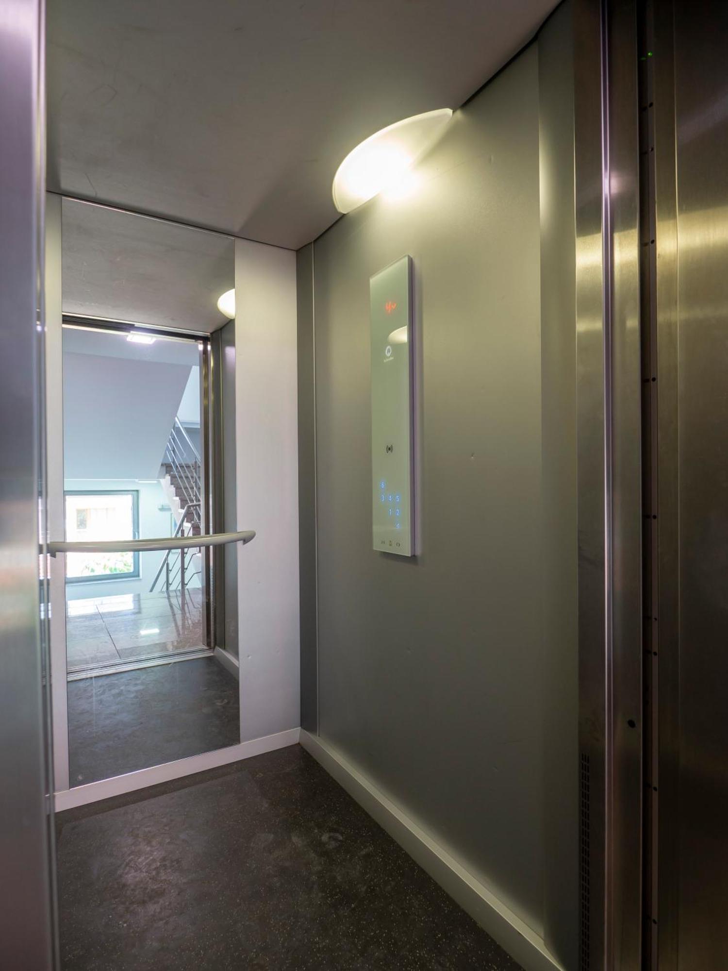 Vertigo2 Huge Apartment 2 Bedrooms Balcony Parking Sofia Exterior photo